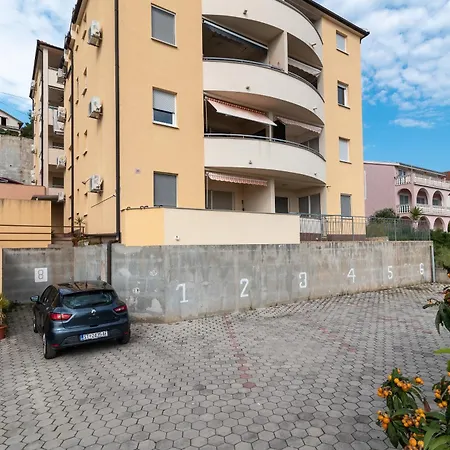 Apartament With Parking Space - 21795