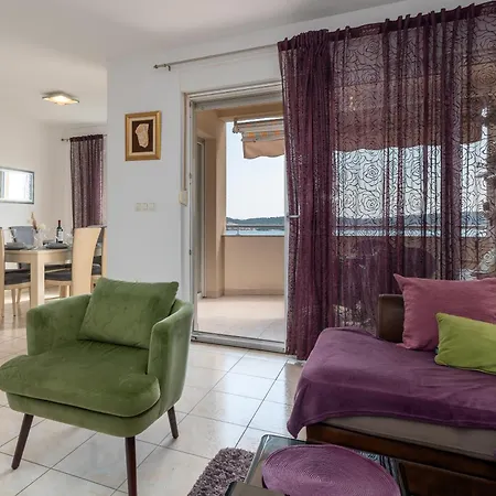 With Parking Space - 21795 Apartament Trogir